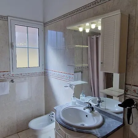 Bungalow In Natural Paradise بيت للعطل São Vicente